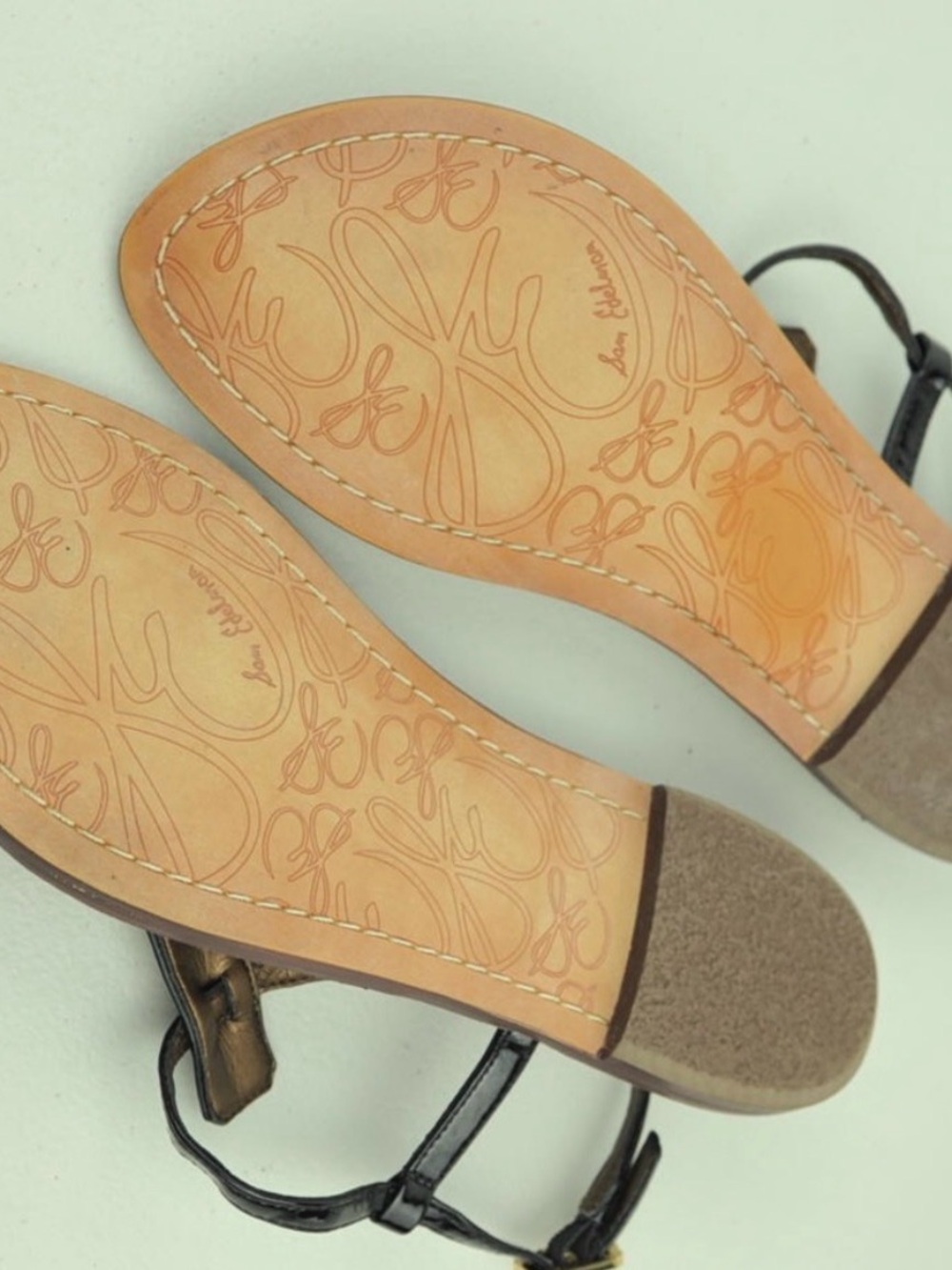 Sam Edelman Black and Brown T-Strap Sandals EUC - Picture 3 of 3